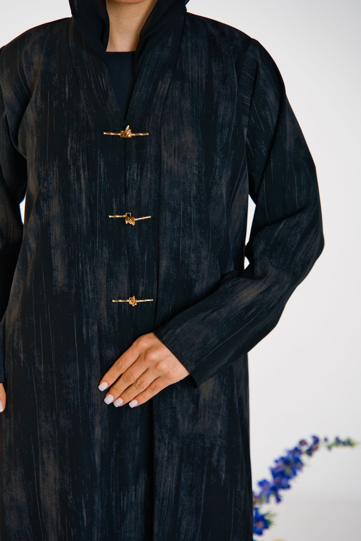 Gold Clasp Textured Crepe Abaya by Noura Atelier UAE - product image 2