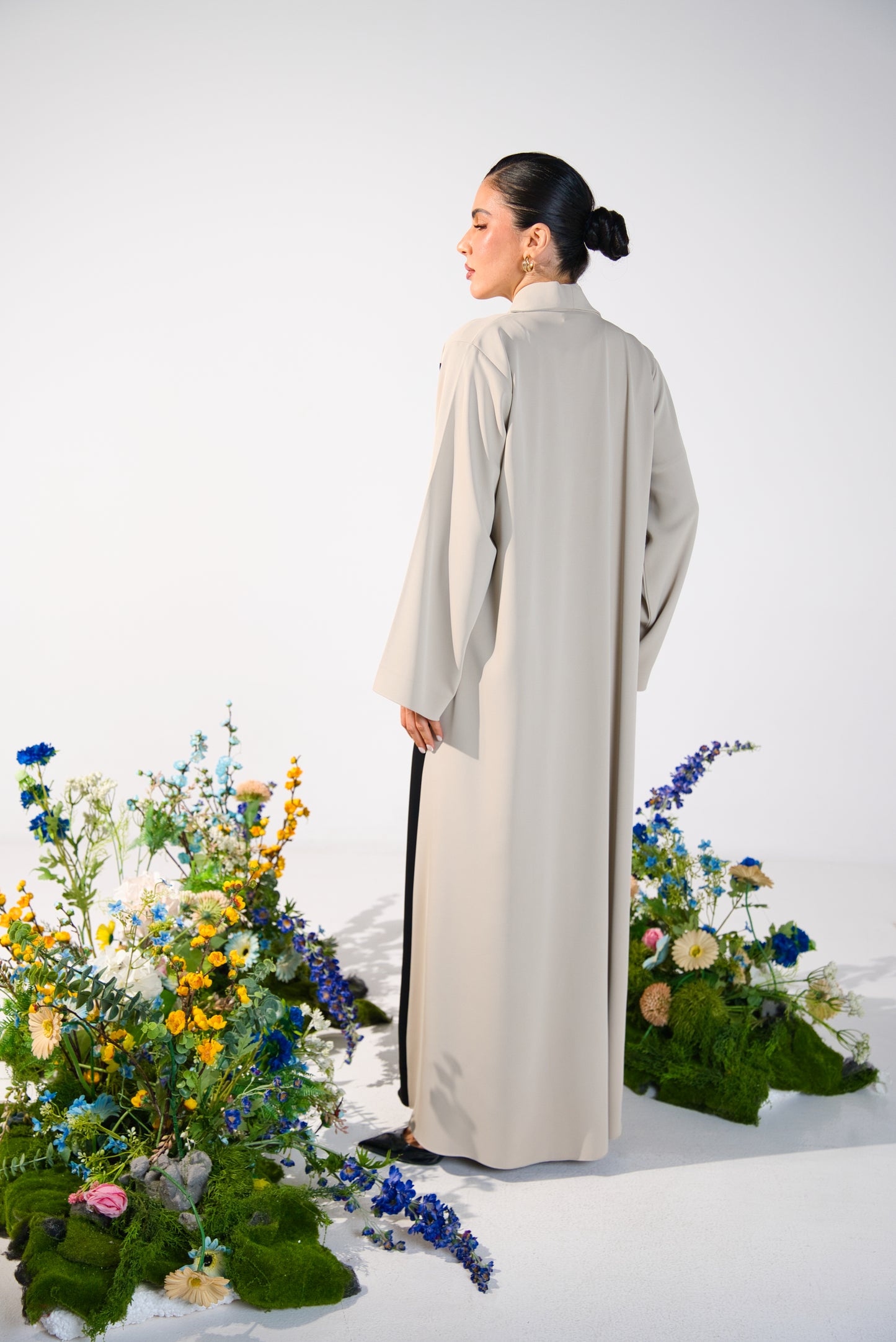 The Freya Two-Tone Curved Abaya
